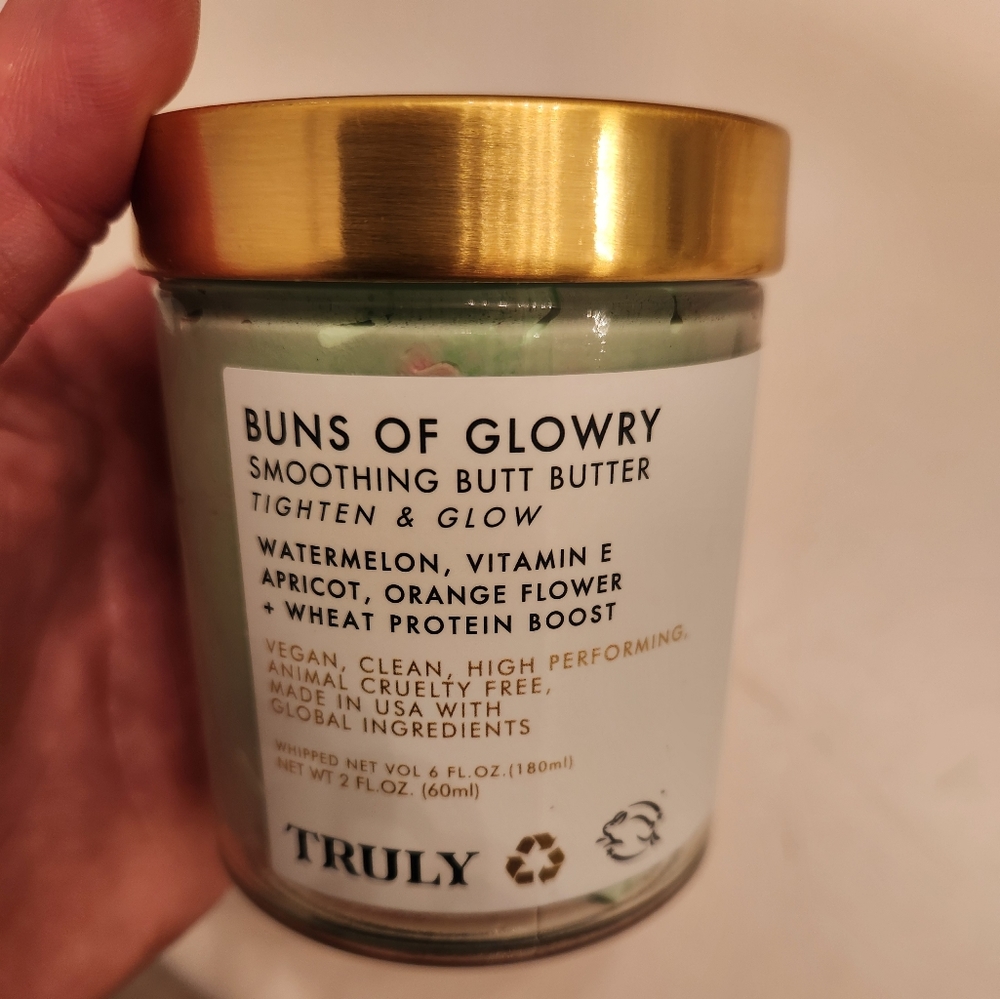 Truly Beauty Buns of Glowry